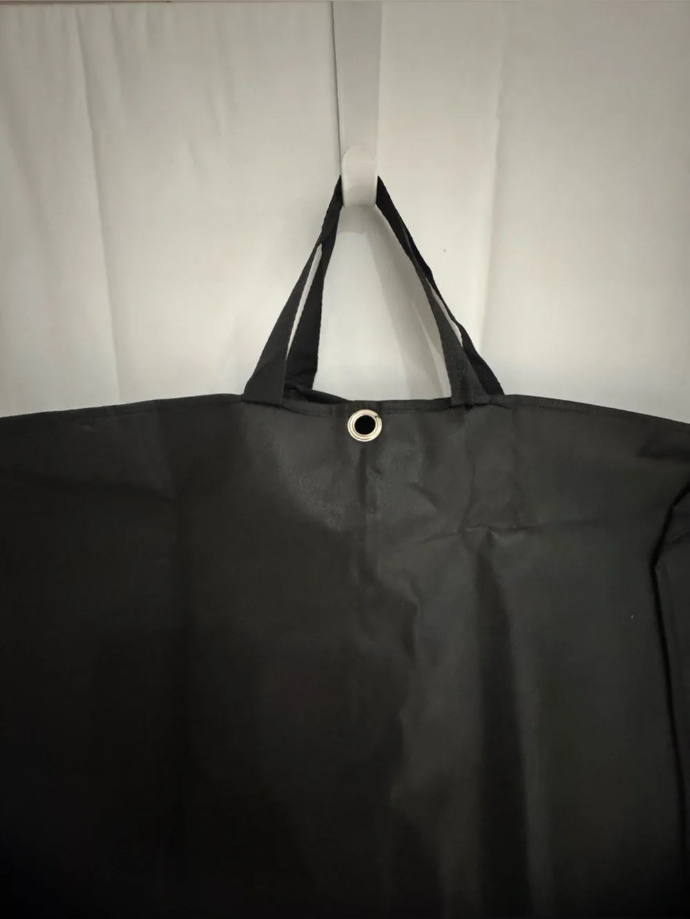 Two Black Hanging Garment Bags With Mesh Pockets. - Picture 10 of 14
